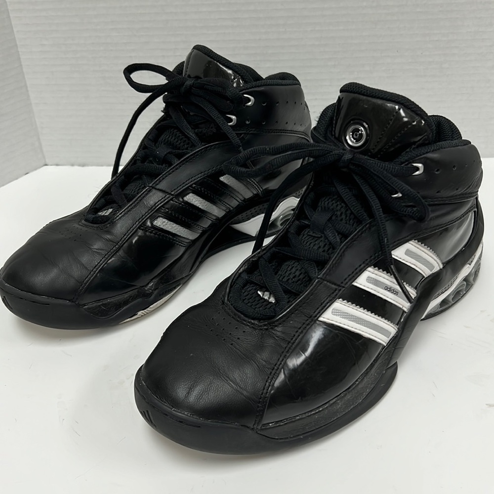 Adidas Men’s Pro Team 3 Basketball Shoes Size 10.5 Gem